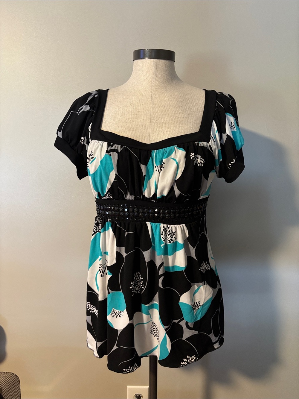 Speechless Black Floral Tunic with Teal & White Accents